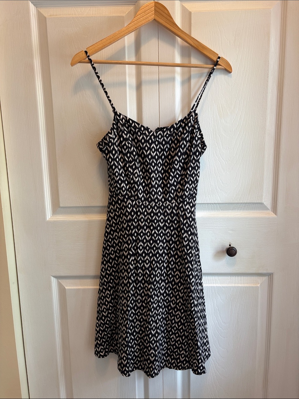 Old Navy Black and White Printed Spaghetti-Strap Mini Dress